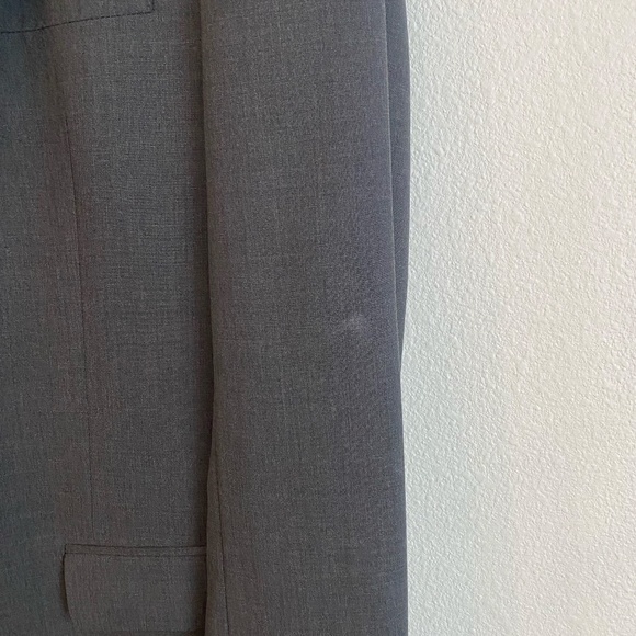 Jos. A Bank Men's Wool Charcoal Suit Blazer - 42L - Picture 2 of 10